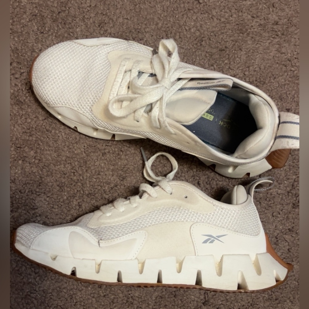 Reebok Cream Sneakers with Unique Sole